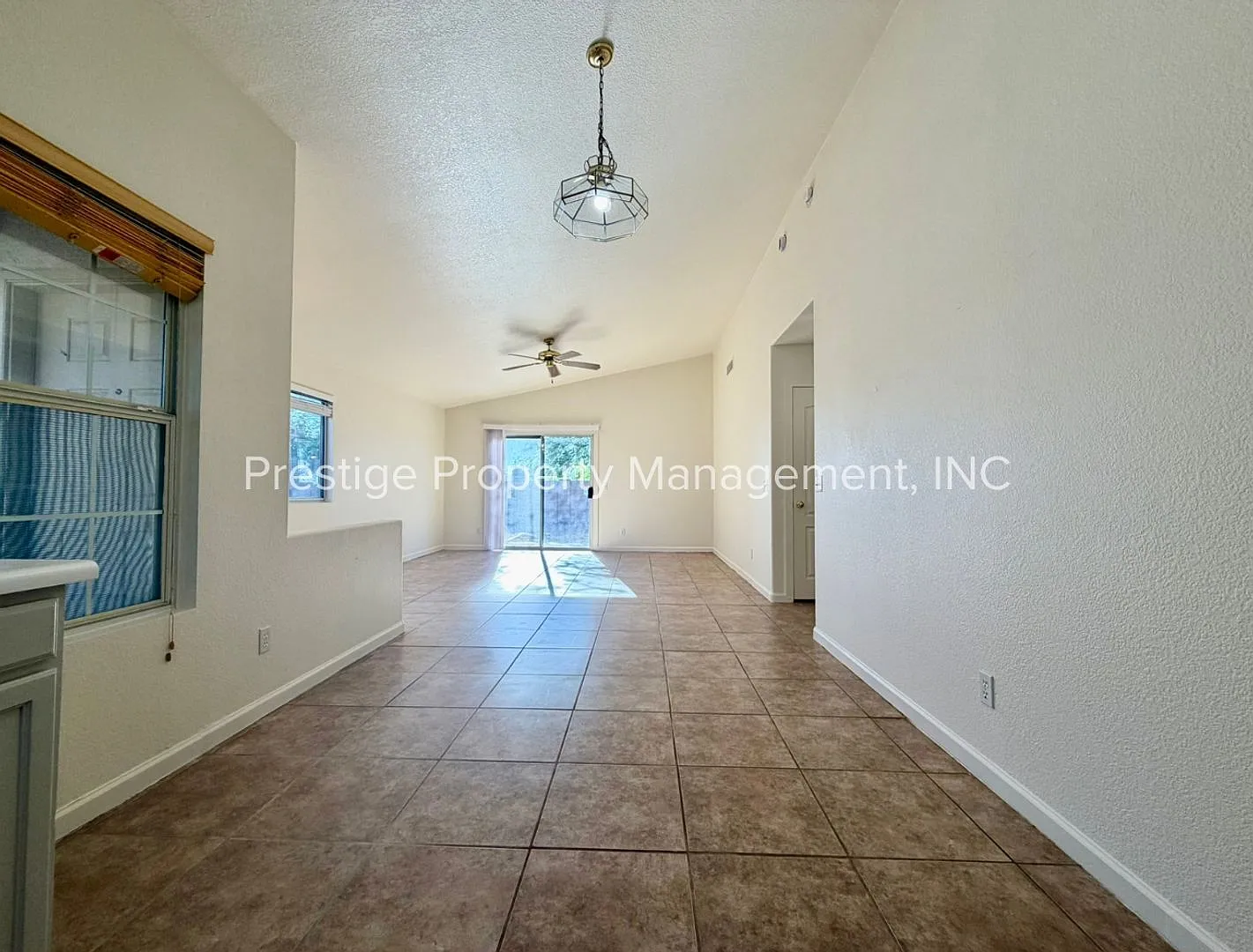 Come Check Out This Cutie On The Northwest Side! — Photo 4
