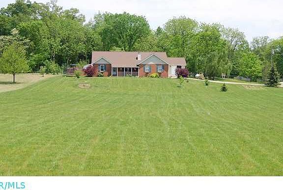 Huge Front Yard