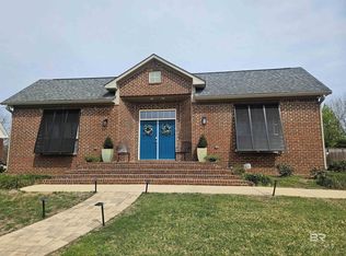 19120 Fairfield Dr, Fairhope, AL 36532