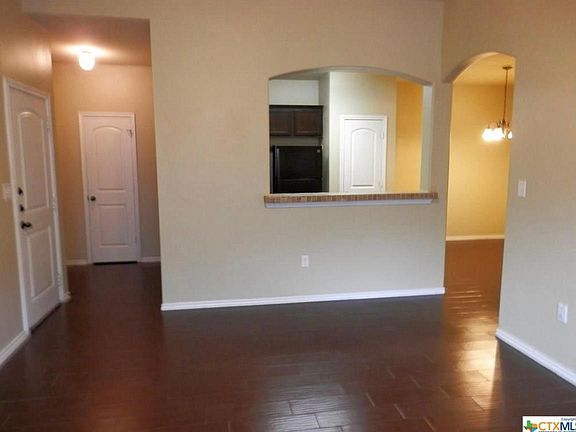5th image of 302 Rosalie Dr #302