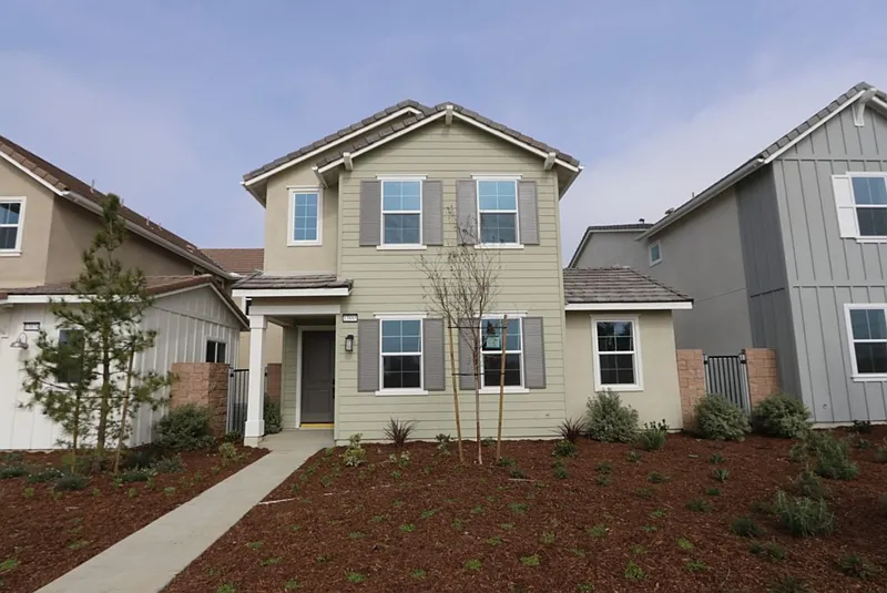 13885 Sedum Ln