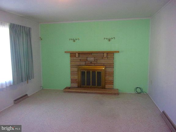 4th image of 118 Karns Ave