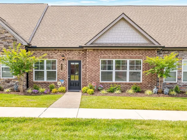 911 Meadowcrest Way, Lebanon, TN 37090