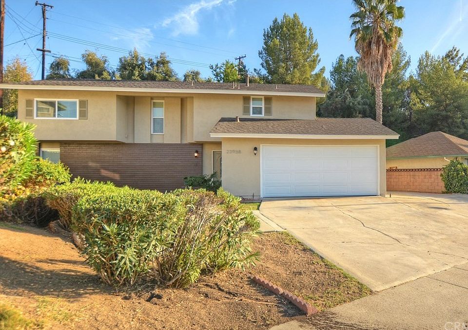 2nd image of 23958 Golden Springs Dr