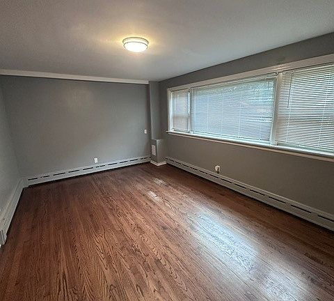 2nd image of 2918 W Marquette Rd