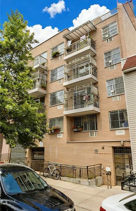 1st image of 729 40th St #1C