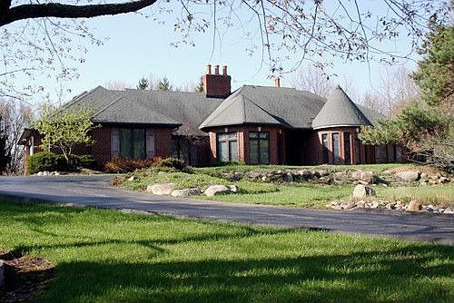 1st image of 1495 Oak Hollow Dr