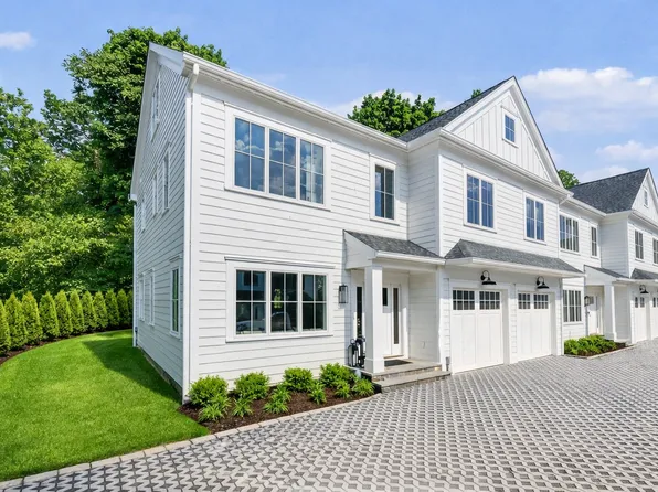 185 S Water St, Greenwich, CT 06830