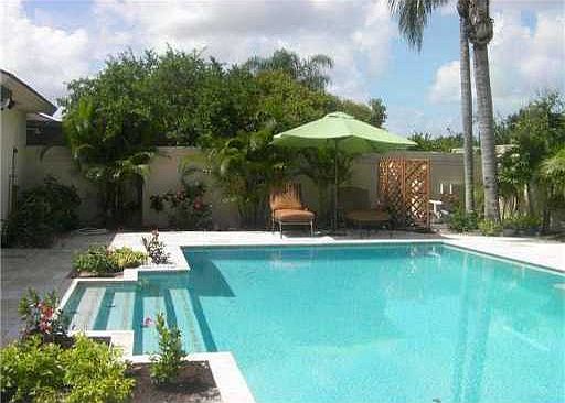 Home For Sale In The Bluffs