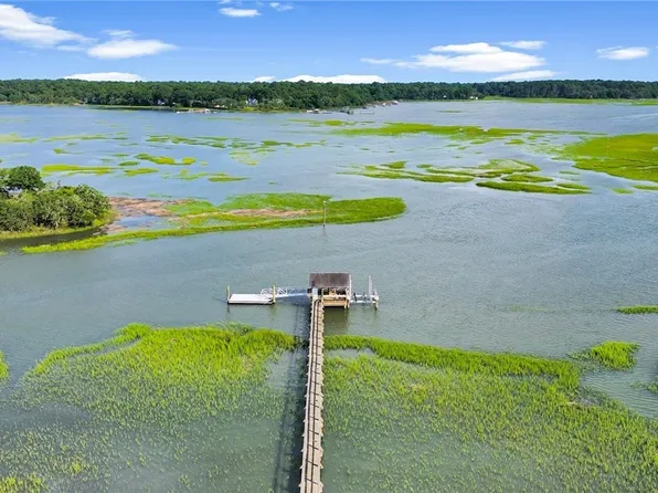 7 Sandy Ridge Rd, Beaufort, SC 29902