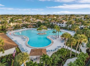 4018 Northlight Dr, Naples, FL 34112