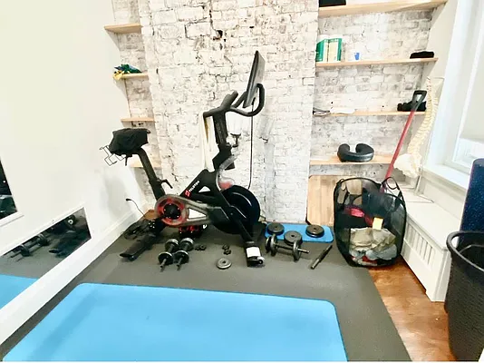 Rented by Papp Realty | media 7