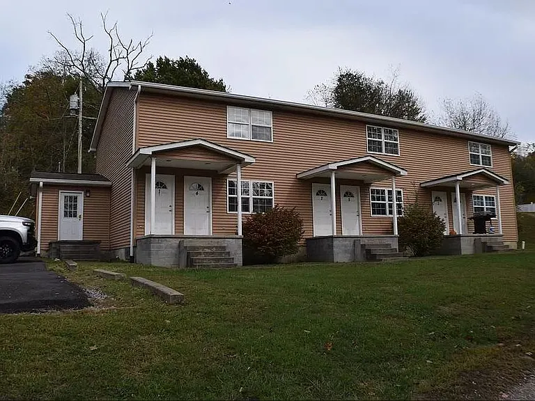 151 Cove Dr #4 — Photo 1