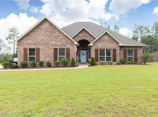 4605 Applewood Dr, Saraland, AL 36571