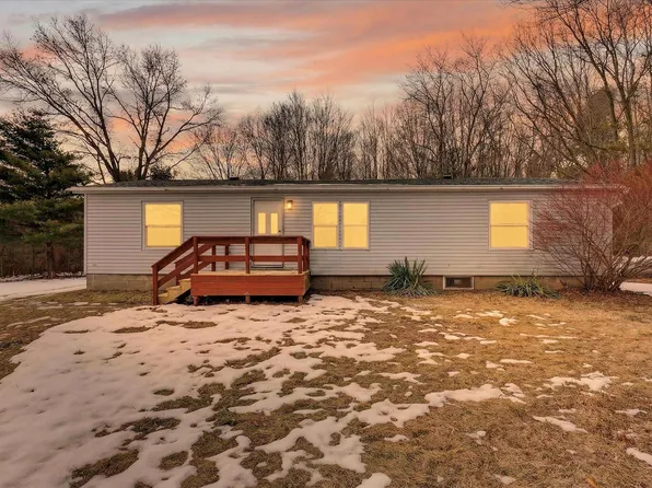 2160 Fitzner Rd, Greenville, MI 48838