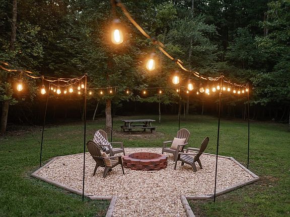 3rd image of 118 Matrix Ln