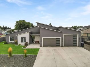 5202 W Henry Ct, Pasco, WA 99301