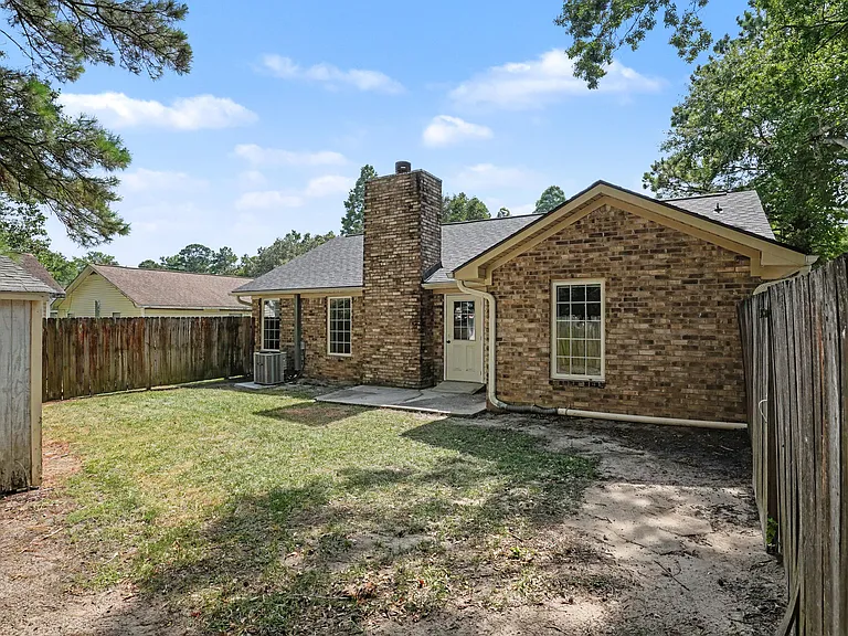 522 Temple Rd — Photo 30
