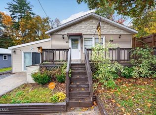 29 Minder Rd, Corinth, NY 12822