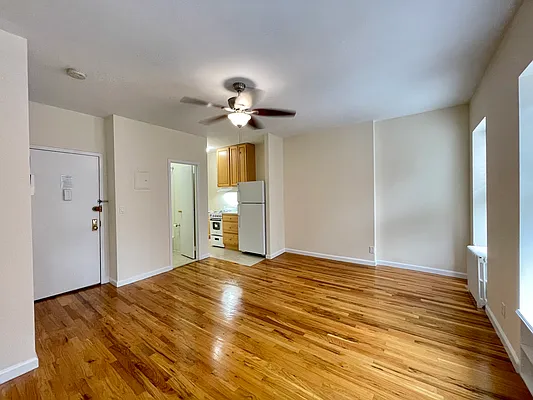 Rented by Mauro Bros Real Estate Services LLC | media 11