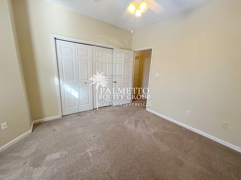 3001 Greystone Point #F — Photo 10
