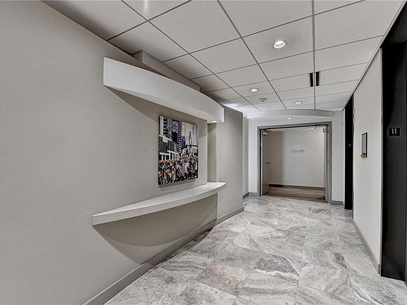 5th image of 3338 Peachtree Rd NE APT 1102