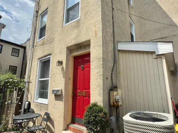 255 Fulton St #1/2, Philadelphia, PA 19147