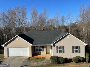 95 Mountain Overlook Dr, Cleveland, GA 30528