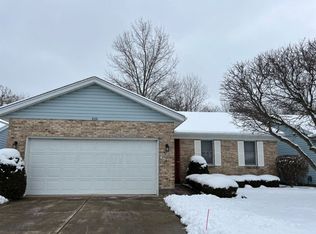 820 Spring Lake Cir, Enon, OH 45323