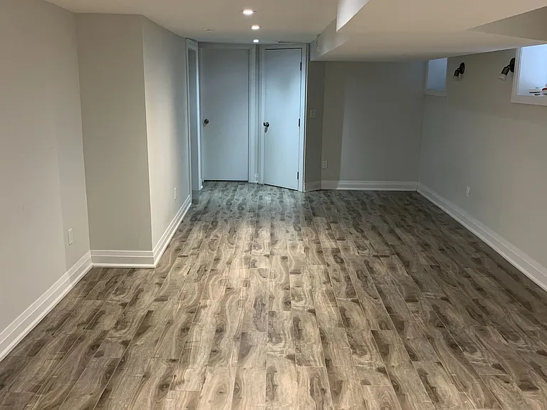 642 Gladstone Ave #LOWER LVL STUDIO — Photo 5