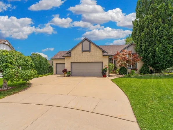 3215 W Keywest Ct, Wichita, KS 67204