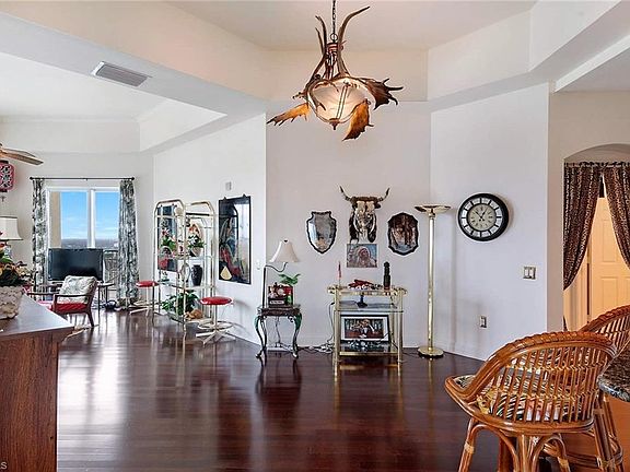 5th image of 2743 1st St APT 2705