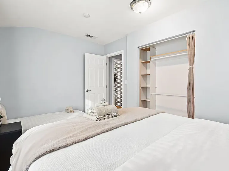 3012 S 9th Ave — Photo 10