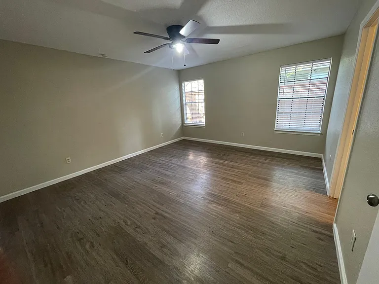 master bed room