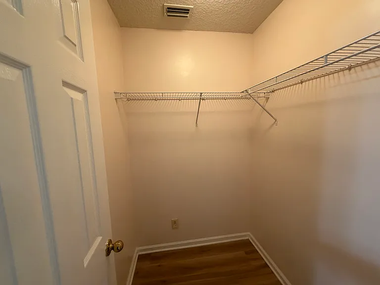 1075 Three Forks Ct — Photo 25