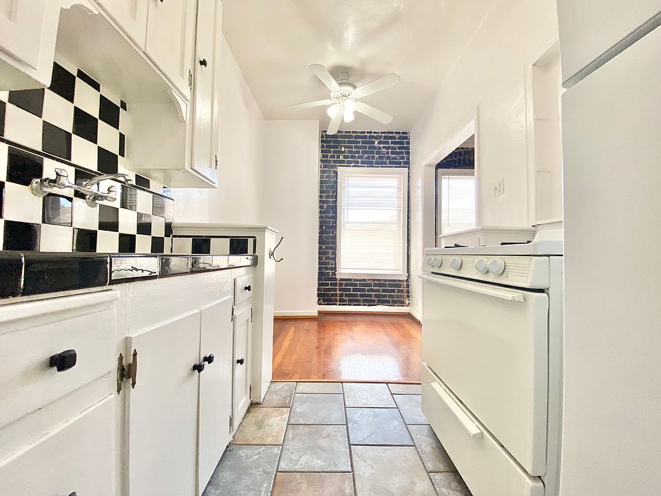 1st image of 606 S Dunsmuir Ave #304