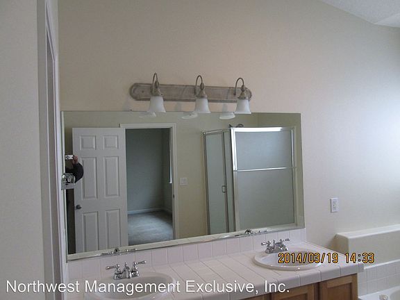 5th image of 17611 SE 14th Cir