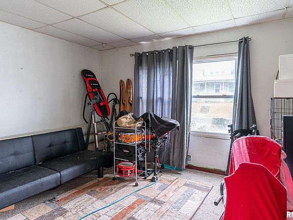 5th image of 1441 W 12th St