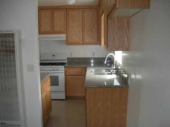 5th image of 610 E Fesler St APT C