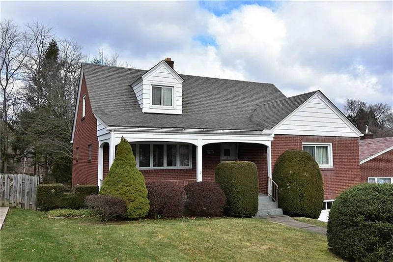 3406 York St photo 1