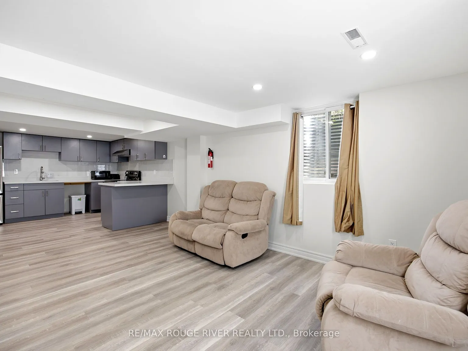 2 bed, $1,750 — Photo 2