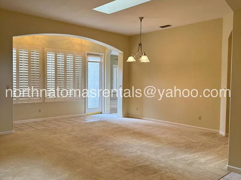 3949 Moraga Dr — Photo 6