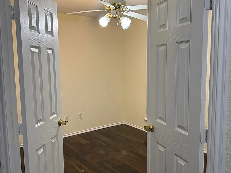 2929 Kimbrough Ln — Photo 8