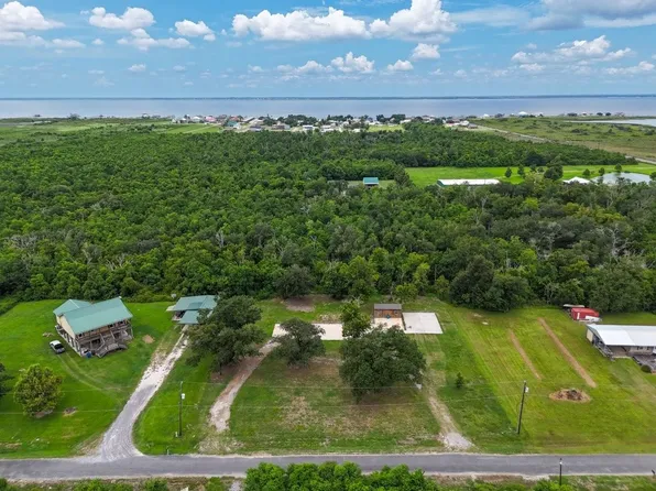 146 Boys Rd, Lake Charles, LA 70607