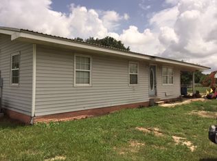2012 Savoy Rd, Youngsville, LA 70592