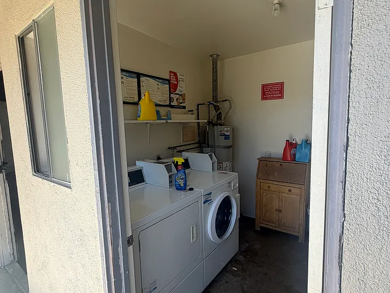 833 Bonita Ave — Photo 21