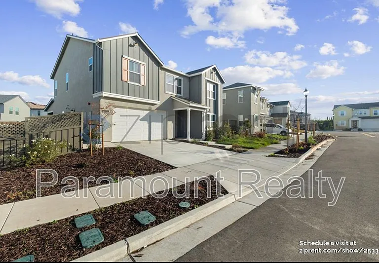 4202 Randa Way — Photo 3