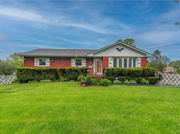 22 Manor Lane, Westbrookville, NY 12785