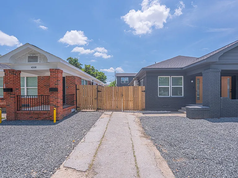 4202 Clay St #D — Photo 13