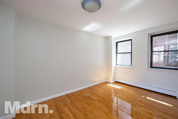 Rented by Mdrn Residential | media 11